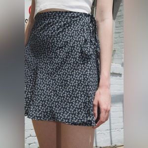 Brandy Melville Genevieve Wrap Around Skirt